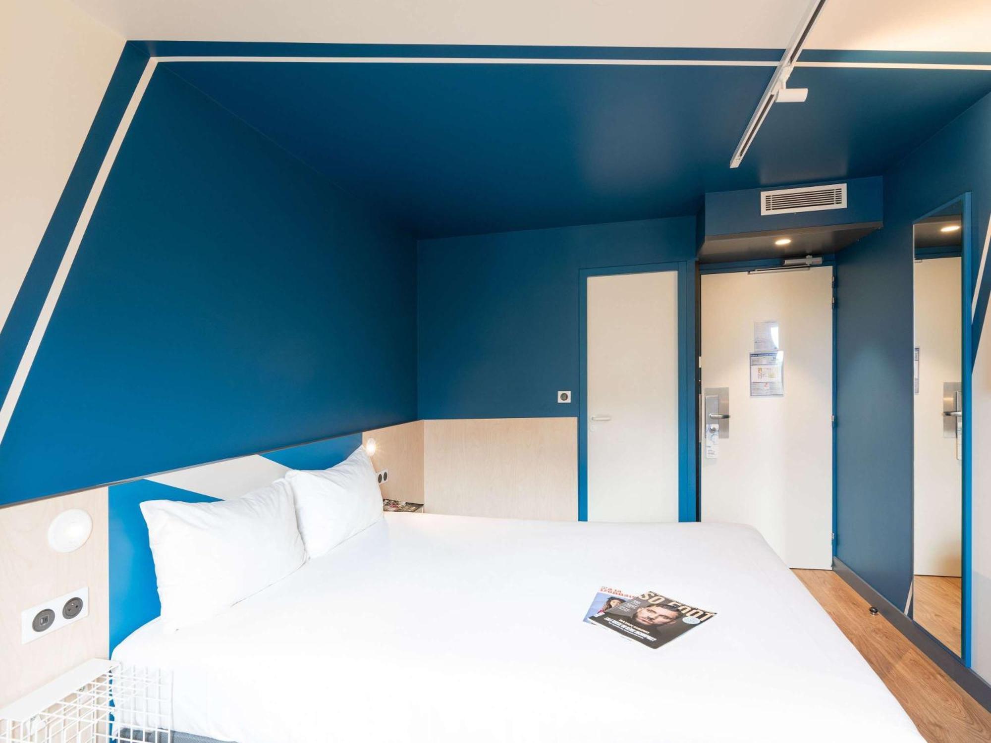 Ibis Budget Lyon Centre Confluence מראה חיצוני תמונה