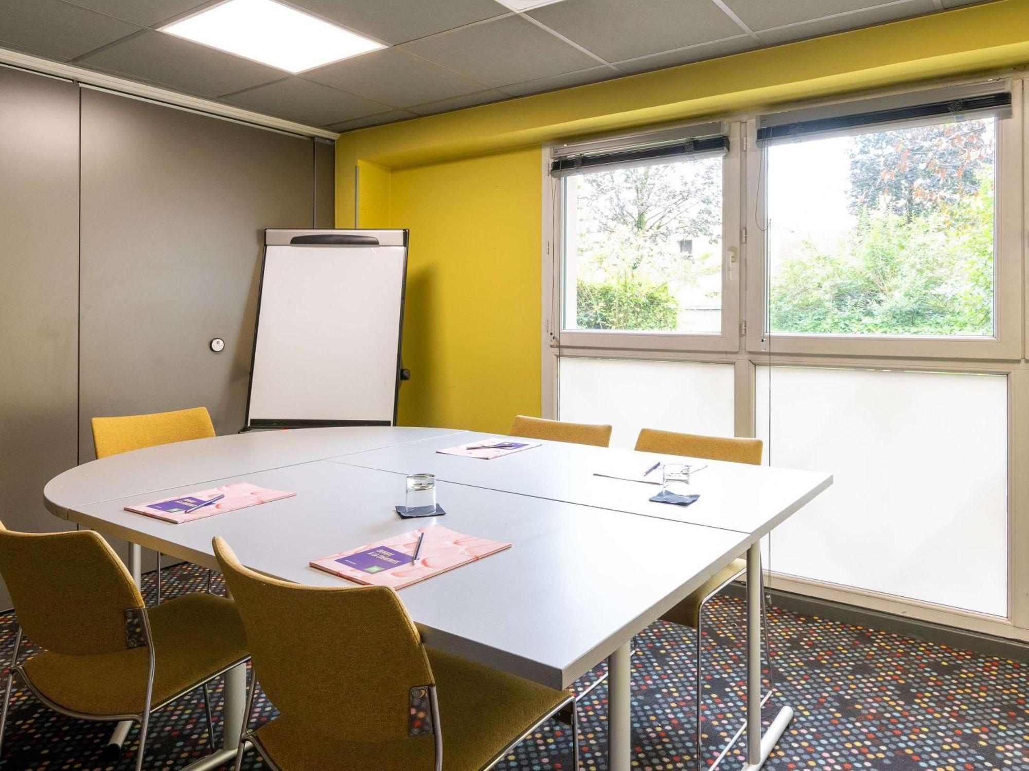 Ibis Budget Lyon Centre Confluence מראה חיצוני תמונה