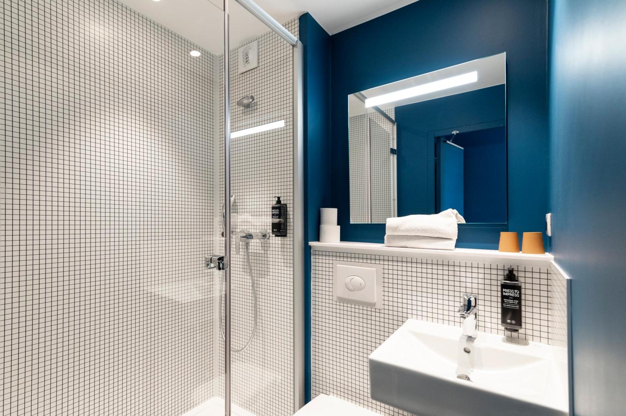 Ibis Budget Lyon Centre Confluence מראה חיצוני תמונה